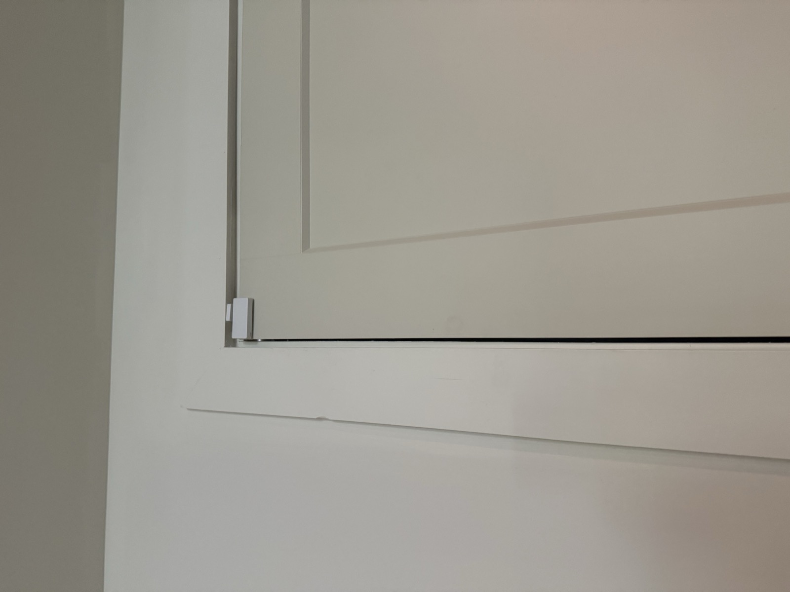 Large gap between a door slab and the jamb