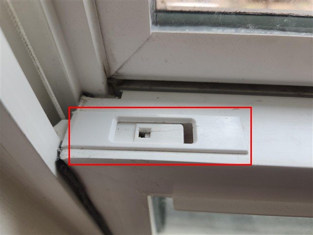 Guest bedroom window latch missing/damaged