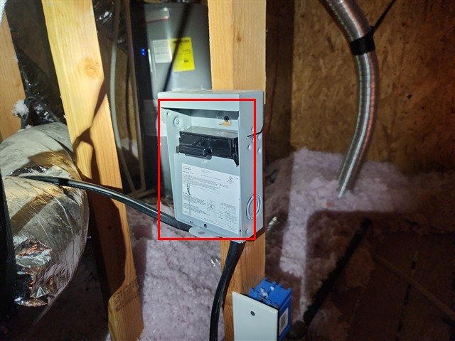 Mastic / sealing improvements at evaporator cases